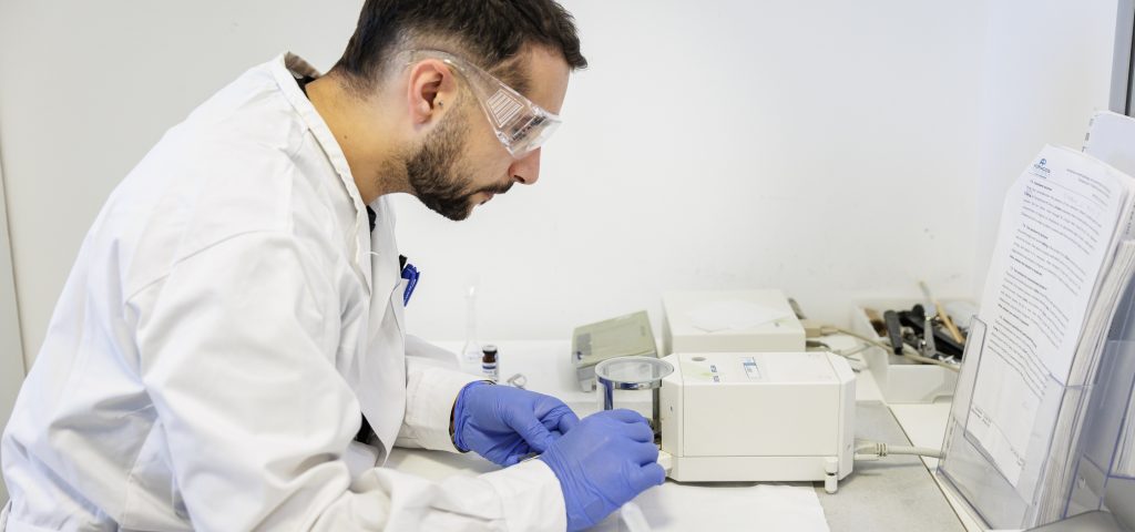 Evaluating a small molecule CDMO development and regulatory team